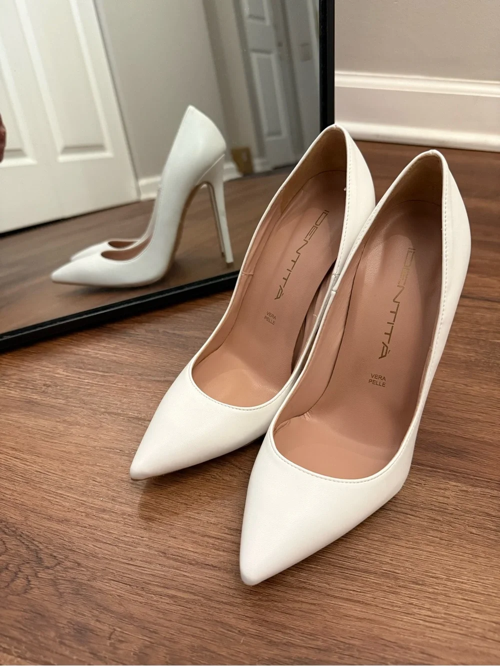 Vernetta White Pointed-Toe Leather Stiletto Heels